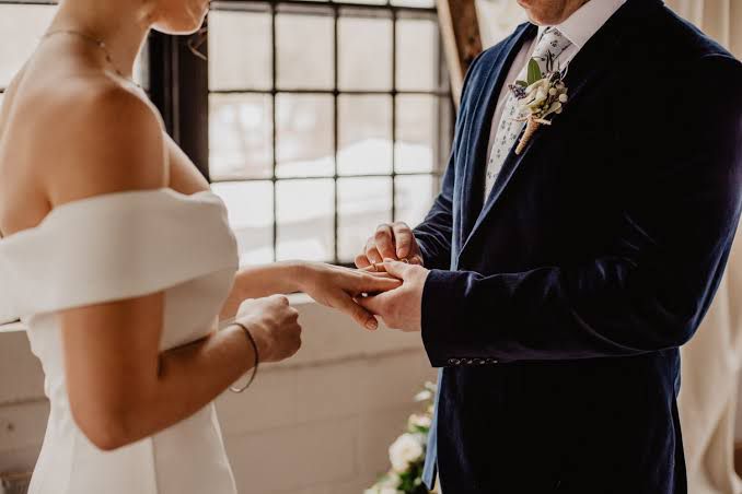 Perguntar quando vai ser o casamento